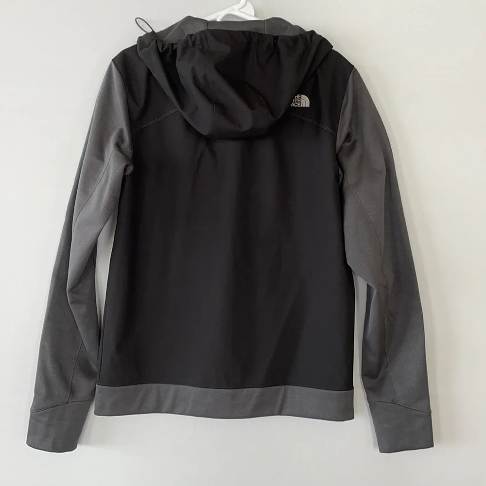 Like New Men’s North Face Jacket Size Small - Picture 13 of 16